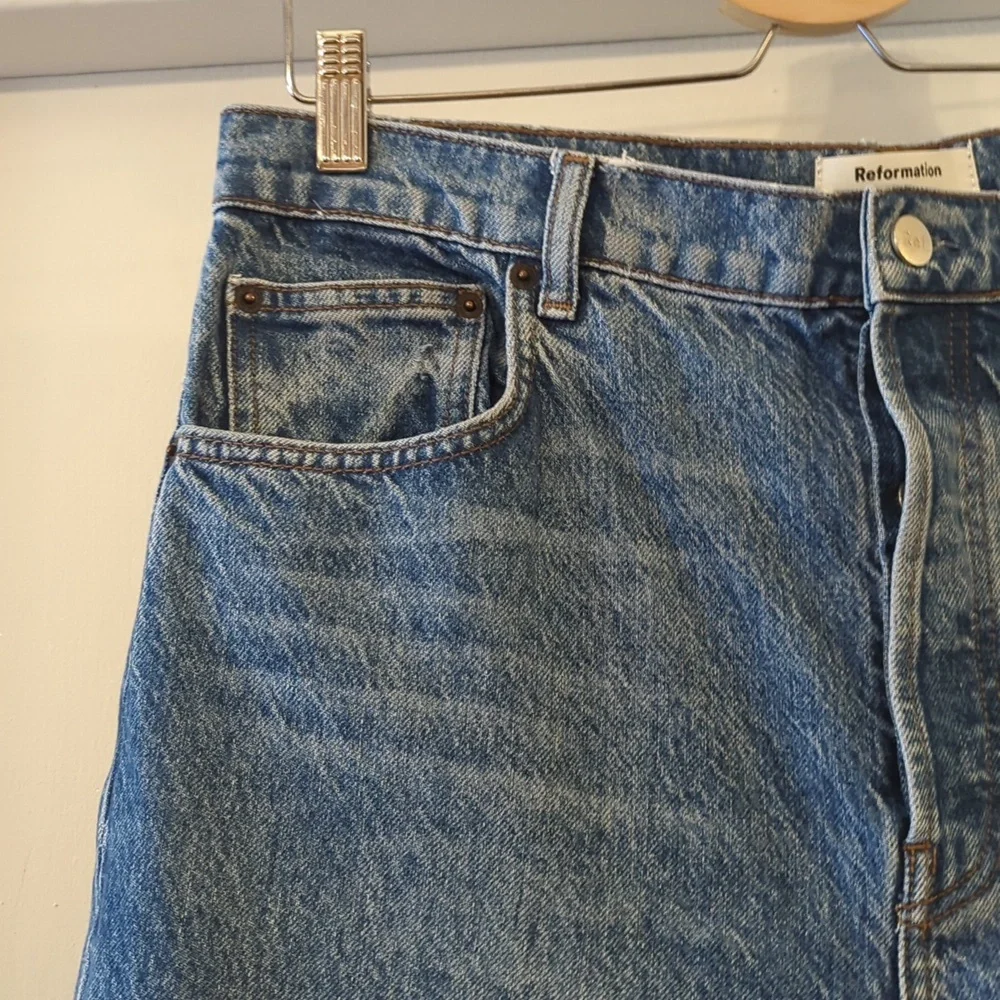 Reformation Cynthia High Rise Straight Jeans 31 in Colorado